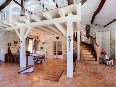 photo_68b6a629efb98a36fae4043e39dcd4e5